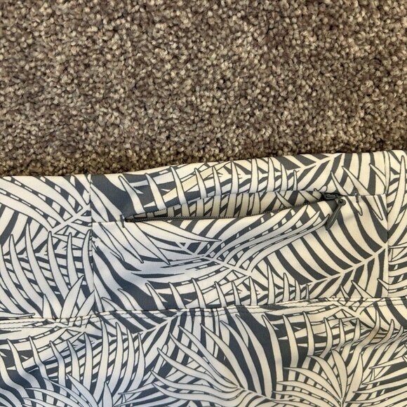 Tommy Bahama Womens Skort Size XS Floral Side Pleats Back Zip Pocket Stretch NWT - Picture 4 of 16